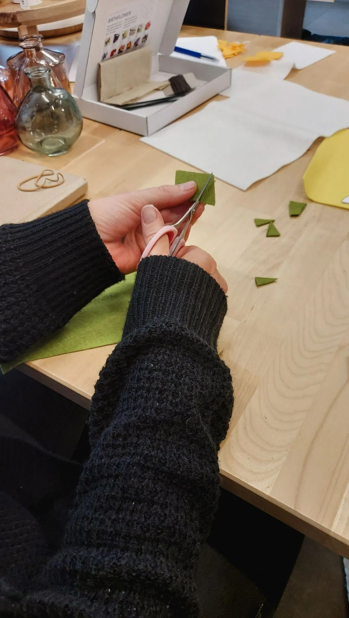 Vilten bloemen - workshop in groep - Foto