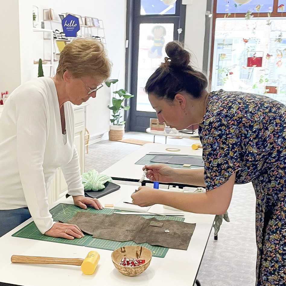 Maak een lederen clutch *Privégroepsworkshop - Foto