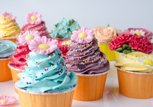 🧁🌈 Verhuurpakket Cupcakes voor 10 Personen 🌈🧁 - Foto