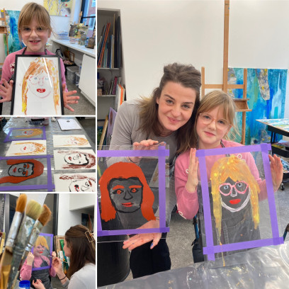 Kind en (groot)ouder maken samen een portret