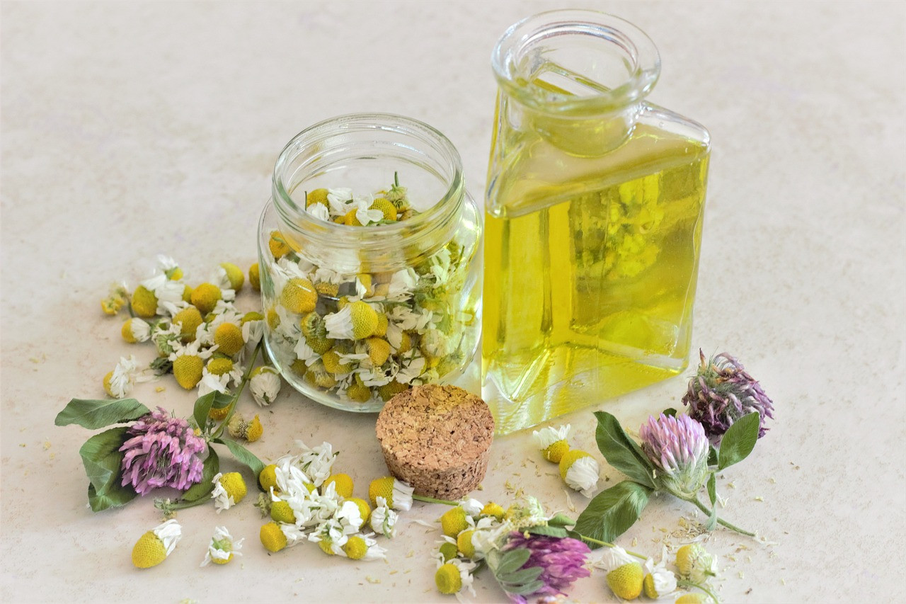 Jouw Geur, Jouw Kracht – Intuïtief Natuurlijk Parfum Maken (+15j) 1 sessie 2uur ( vrn1pa_2706) - Foto