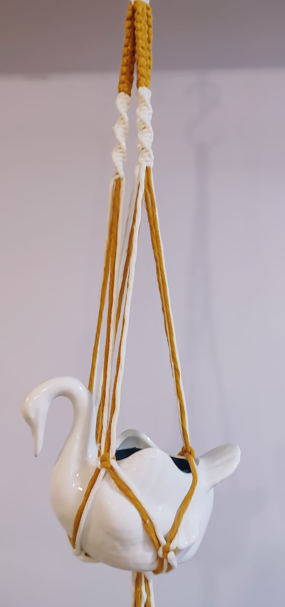 DIY pakket macramé duokleur plantenhanger - Foto