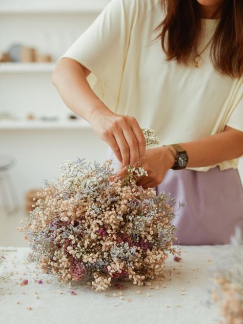 Workshop dried floral cloud