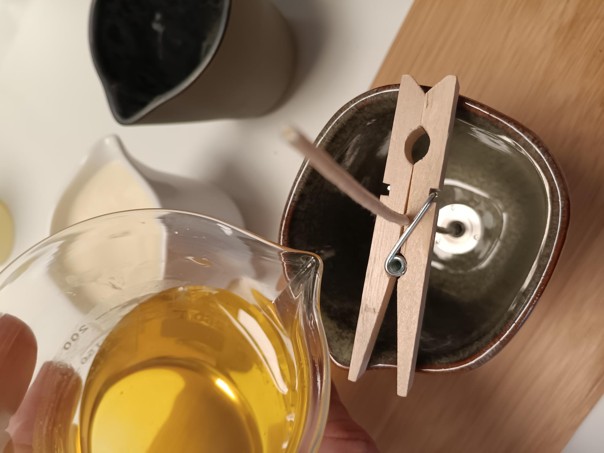 Wellness in een Potje: Maak je eigen bruisbal, badzout & massagekaars - Foto