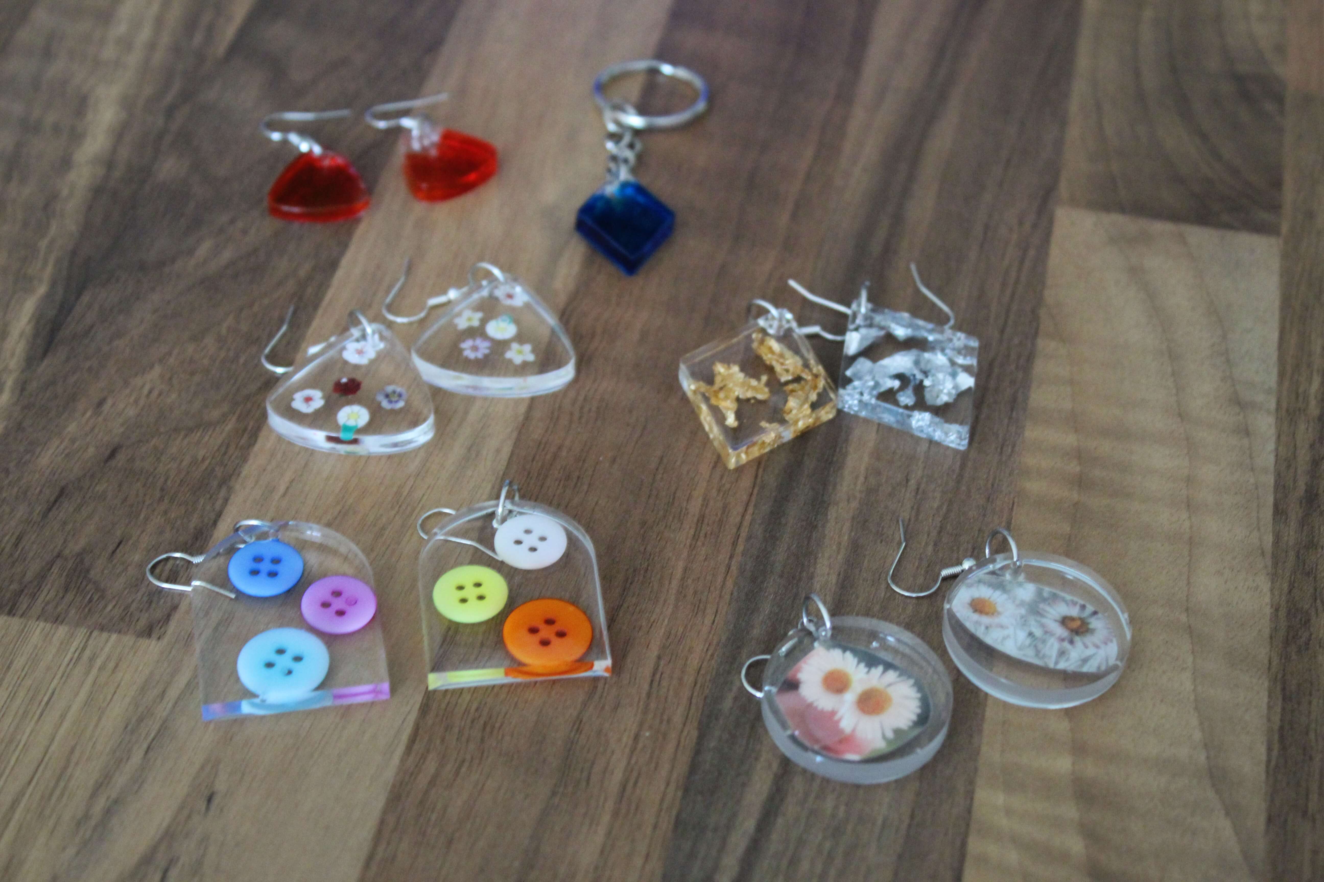 oorbellen en/of sleutelhangers