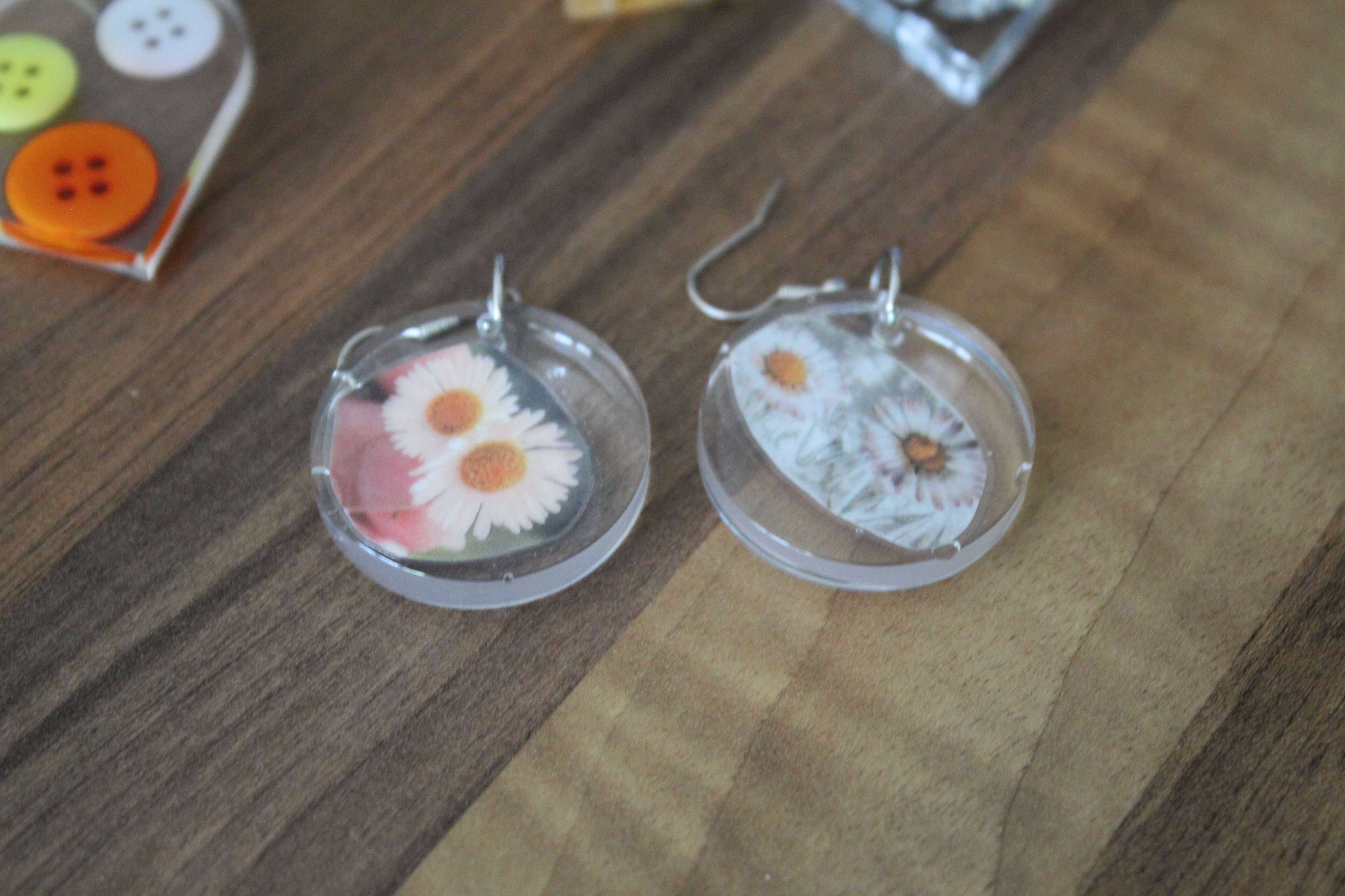 oorbellen en/of sleutelhangers