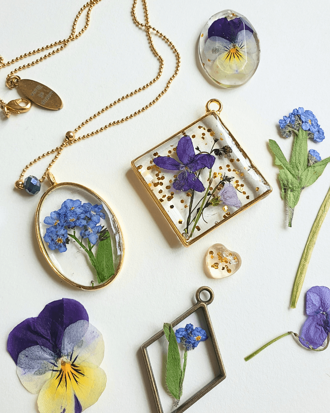 UV Resin/ Botanische hanger - Foto