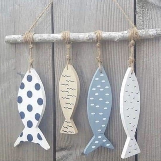Houten vissen mobile met macramé - Foto
