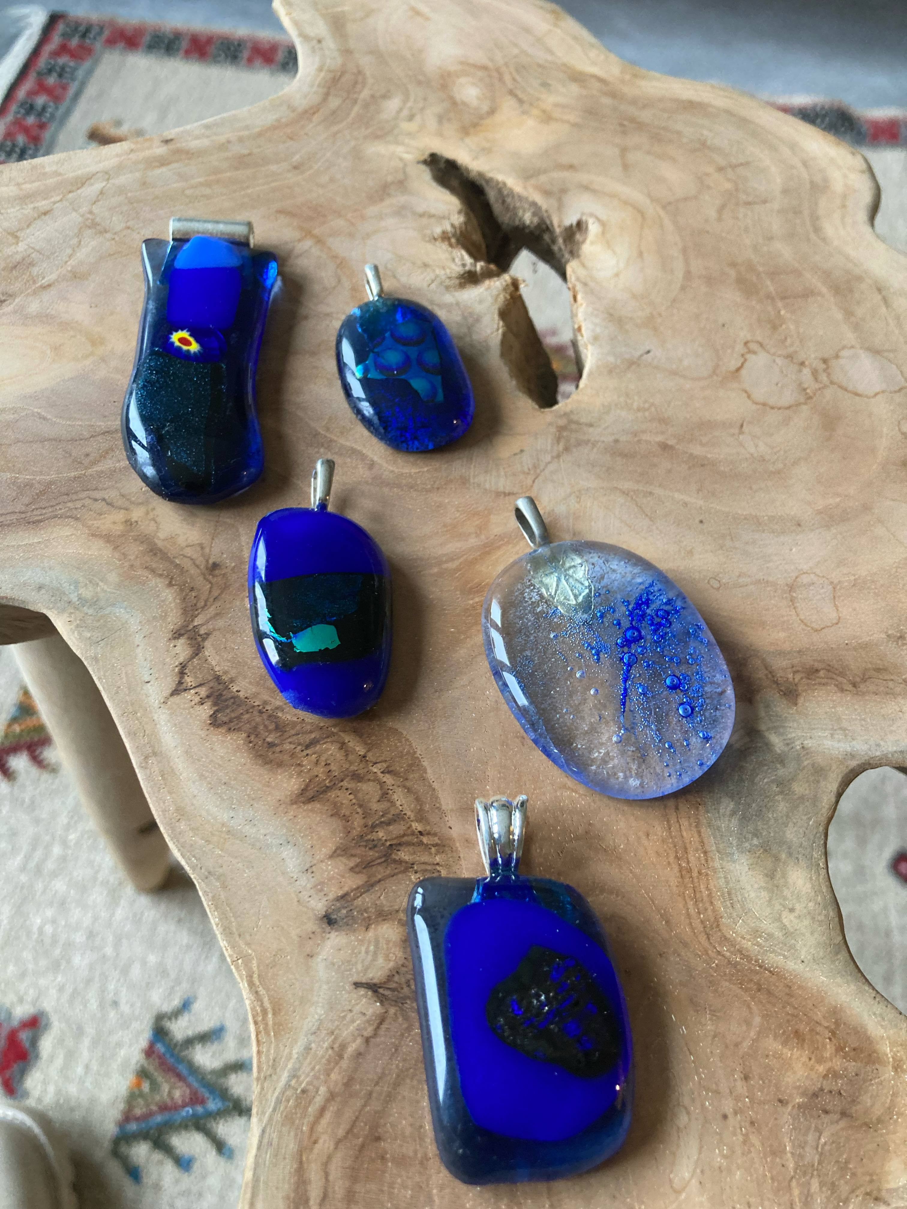 ✨ Ontdek de Magie van Glasfusing: Juwelen Maken in de Hotpot! ✨ - Foto