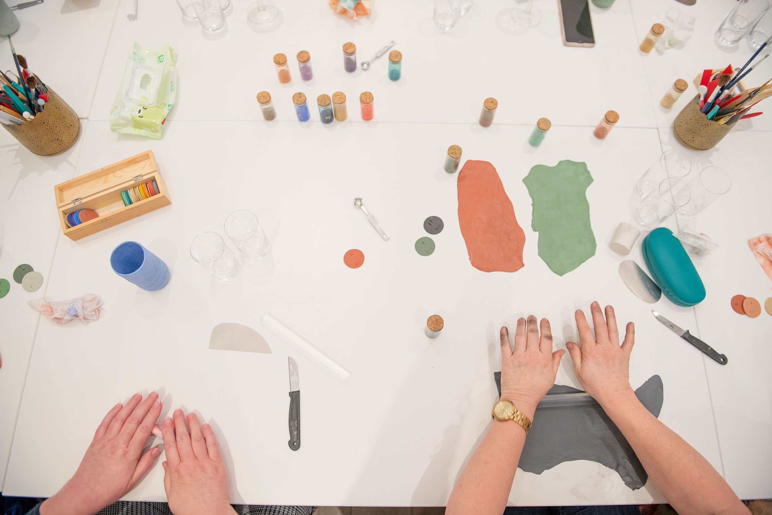 Polymeerklei als decoratie (vrije vormen workshop) - Foto