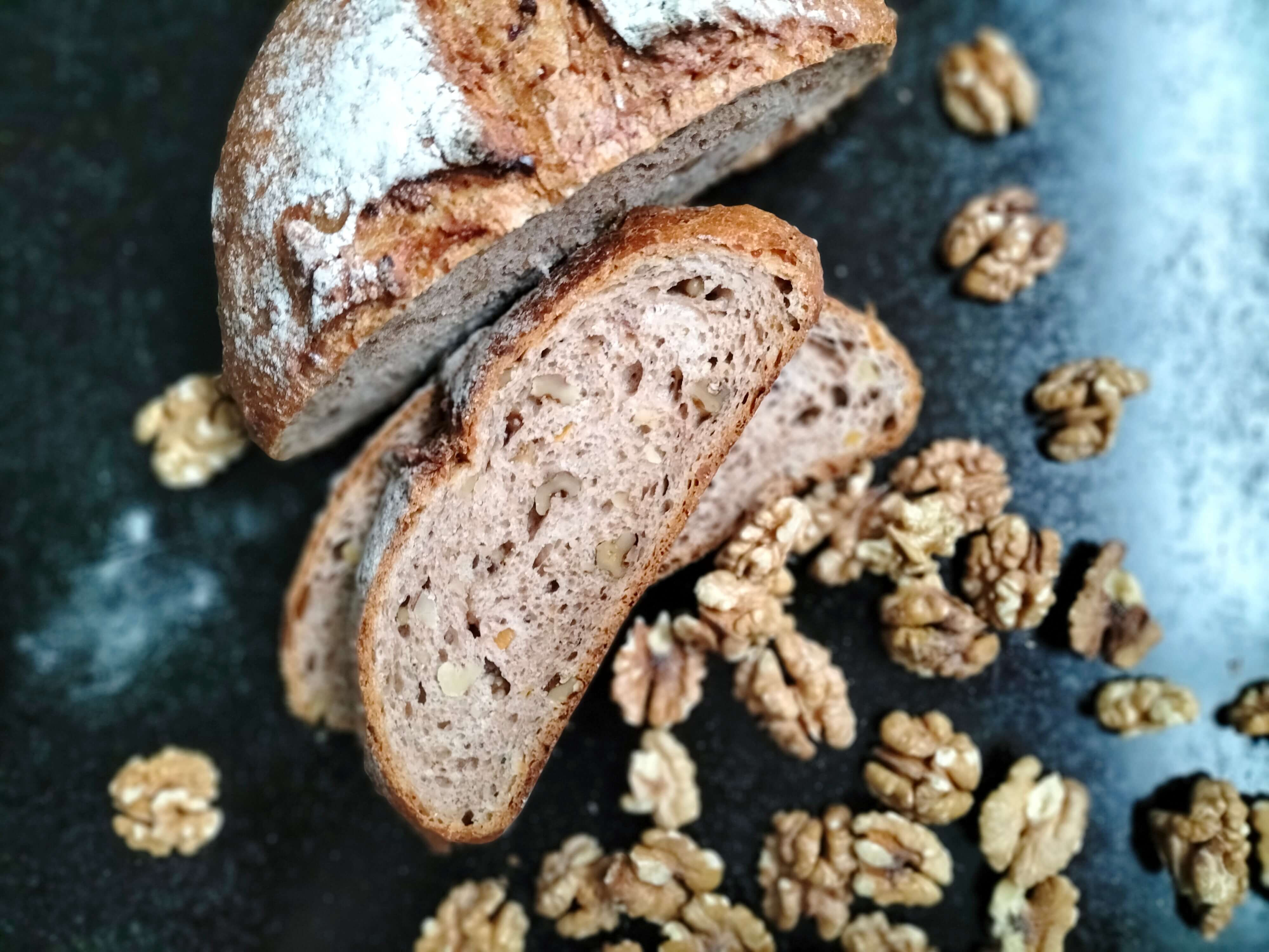 Workshop brood bakken - soda- en notenbrood - Foto