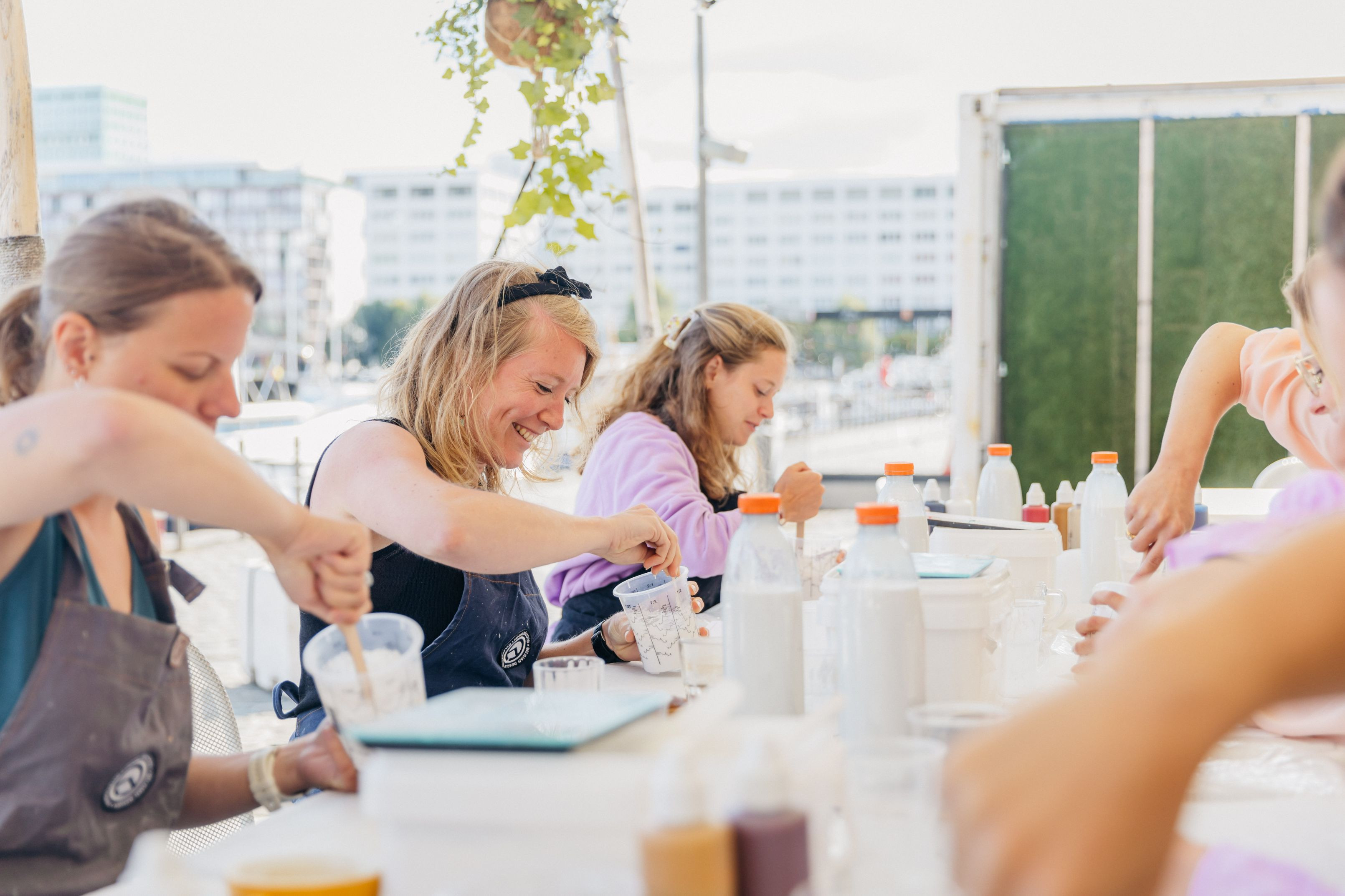 Terrazzo workshop vrijgezellenfeestje - Foto