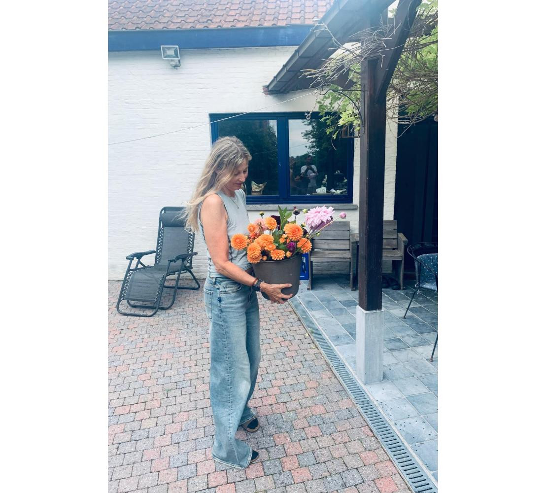 Ontwerp je eigen boeket met onze zelfgekweekte bloemen - Foto