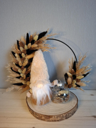 Kerststuk met flowerhoop