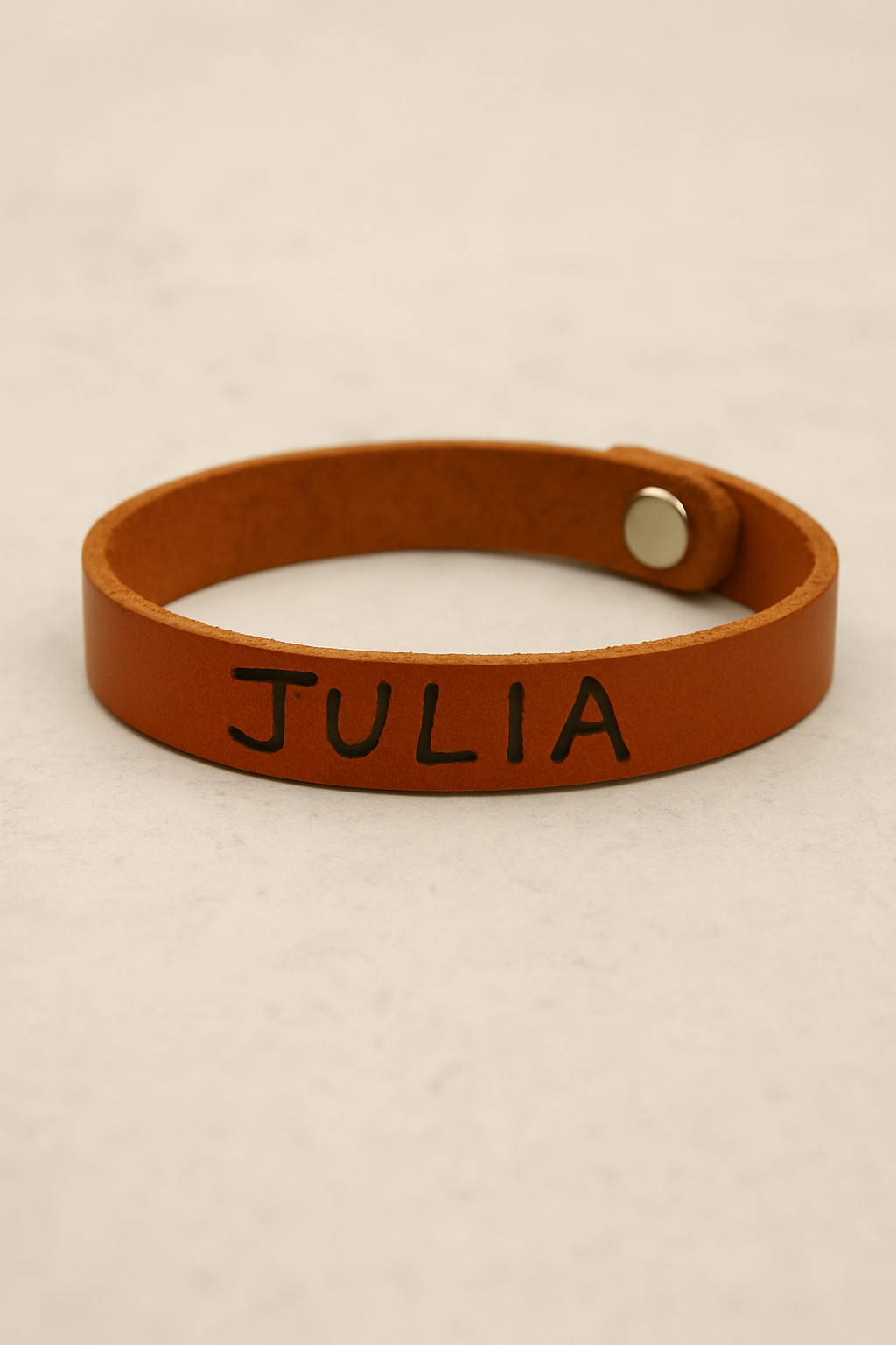 Ouder-kind workshop: kleine lederen accessoires - Foto