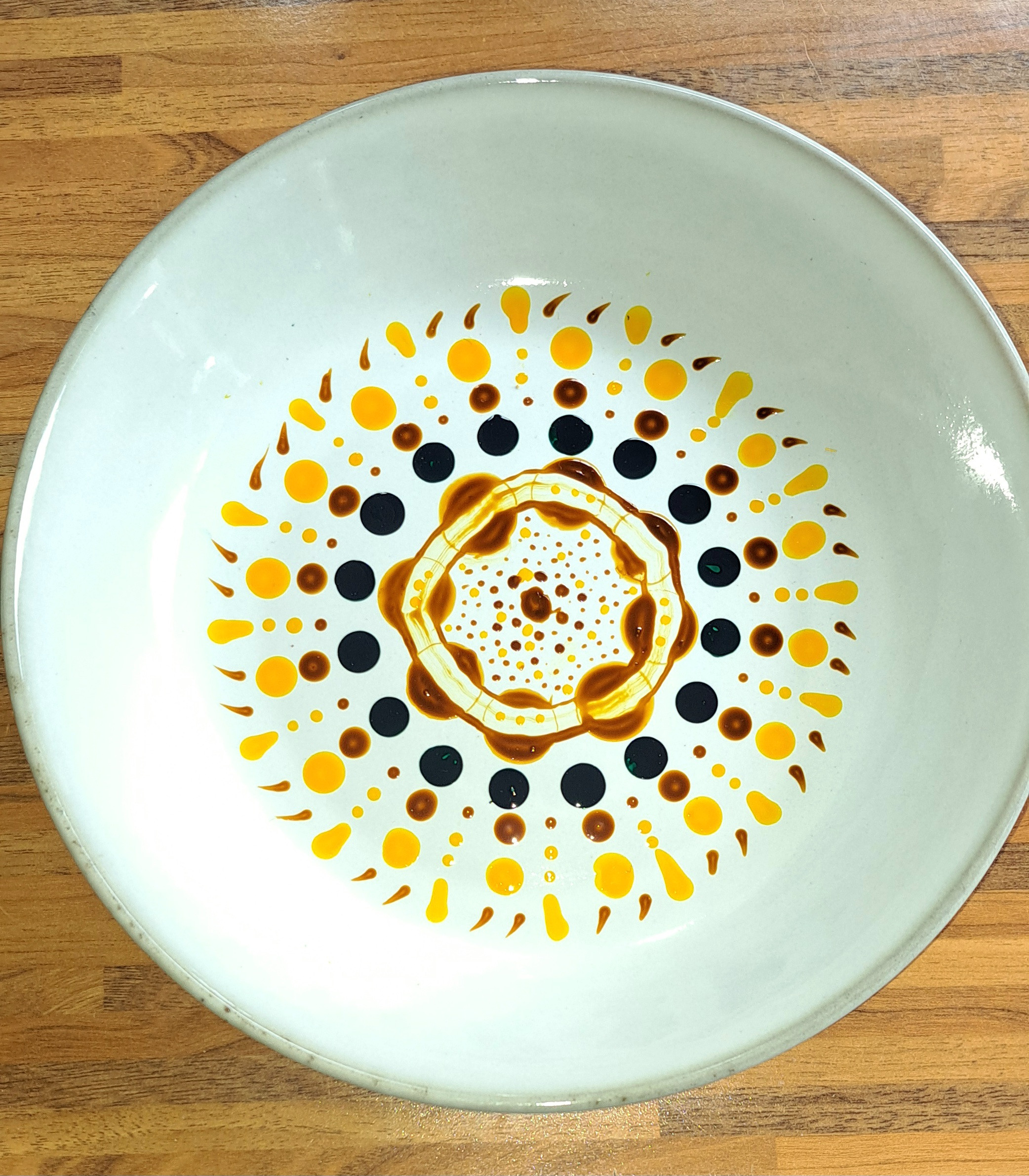 Stippen op Servies in Hilversum, Dot Painting - Foto