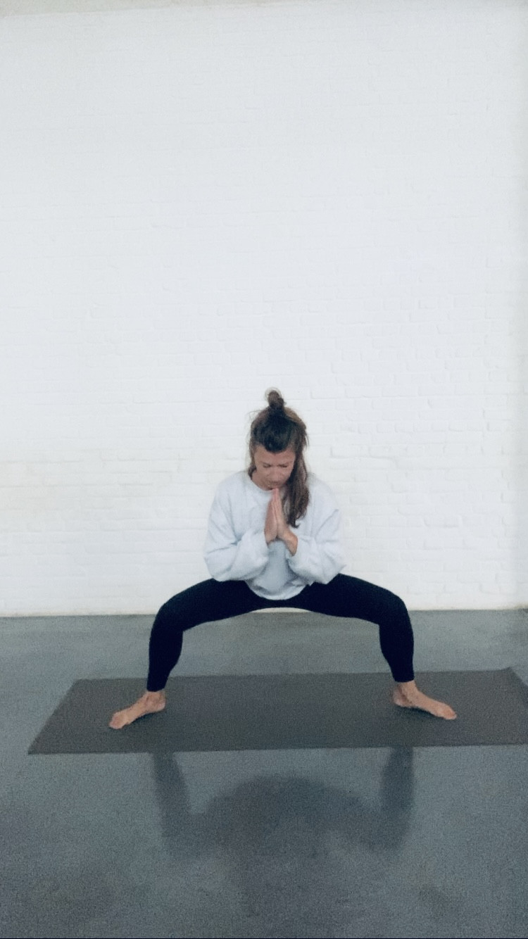 YOGA OP HET WERK / YOGA VOOR BEDRIJVEN / STUDIO SLOW - Foto
