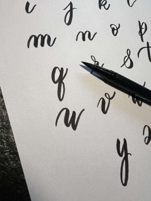 Workshop handletteren basis en maak jouw eigen cadeaulabels!