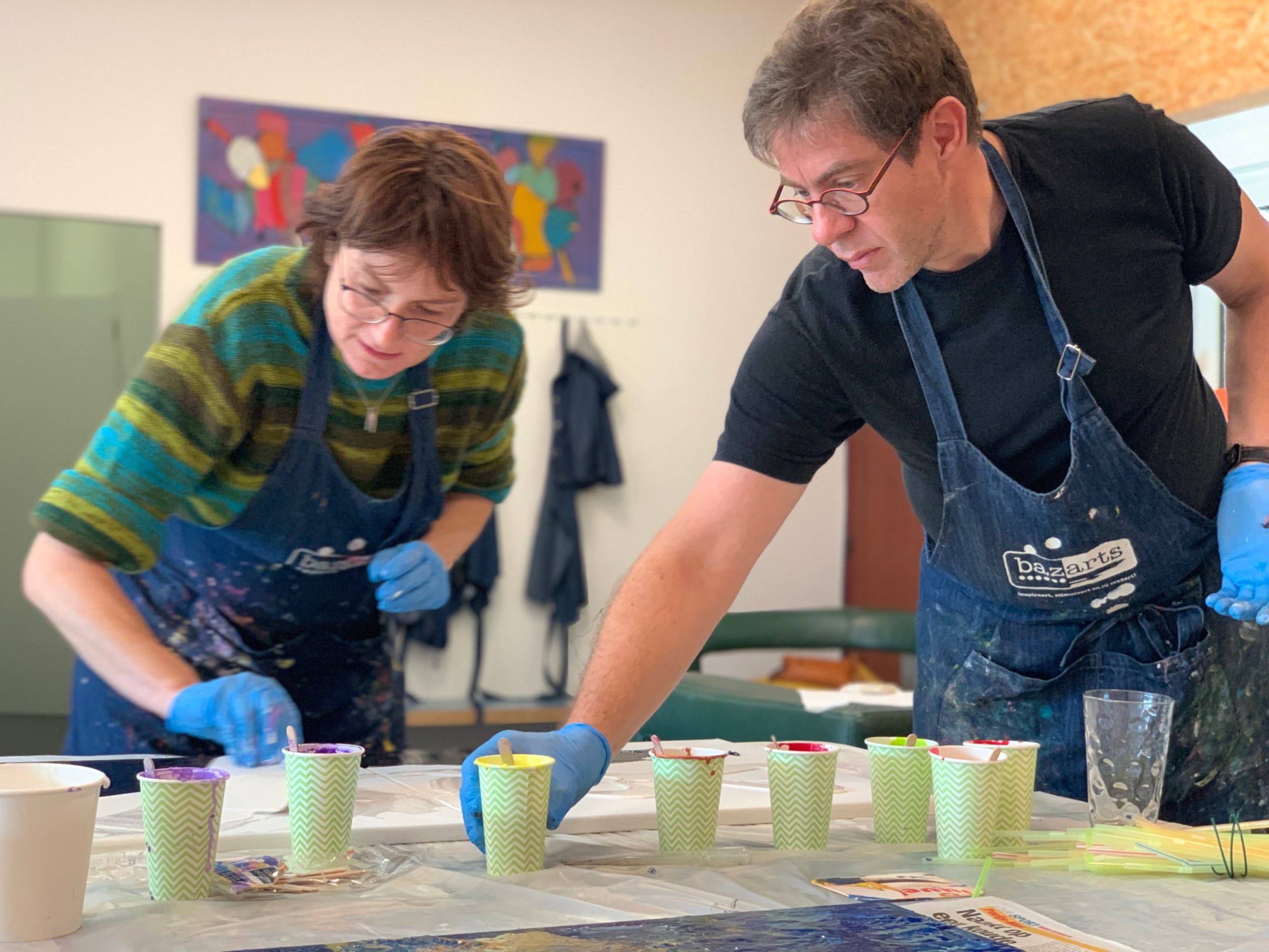 Acrylic pouring/fluid art: basisopleiding en eigen creatie oktober - Foto